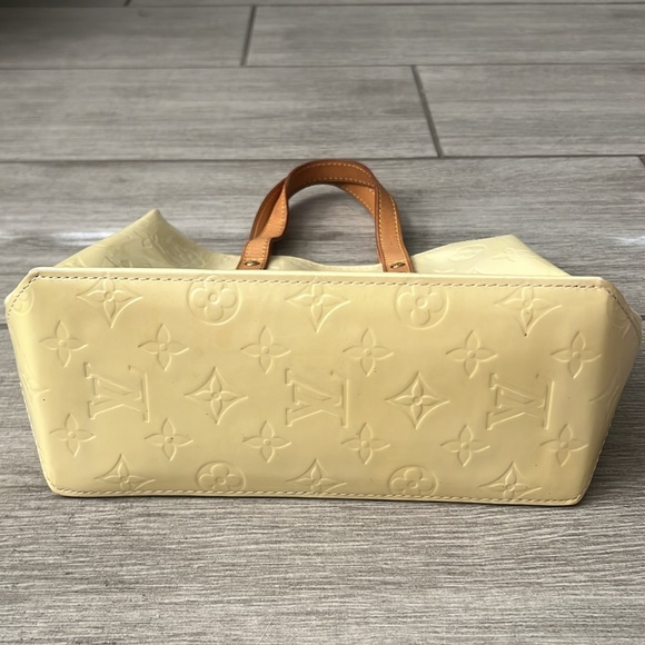 Louis Vuitton Small Vernis Cream Tote EUC - Picture 5 of 13